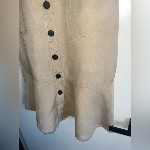 BANANA REPUBLIC Linen-Blend Button-Front Dress SIZE: 0 - Picture 4 of 9
